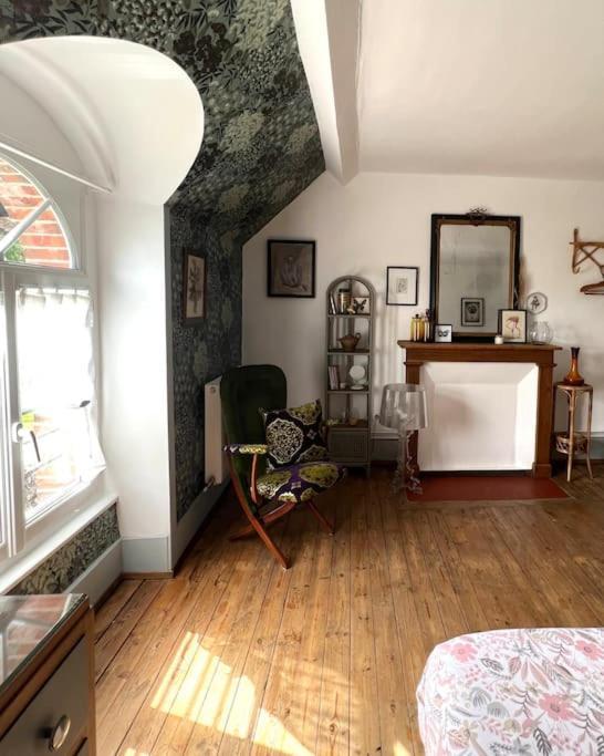 Charmante Maisonette A Arconnay Zewnętrze zdjęcie