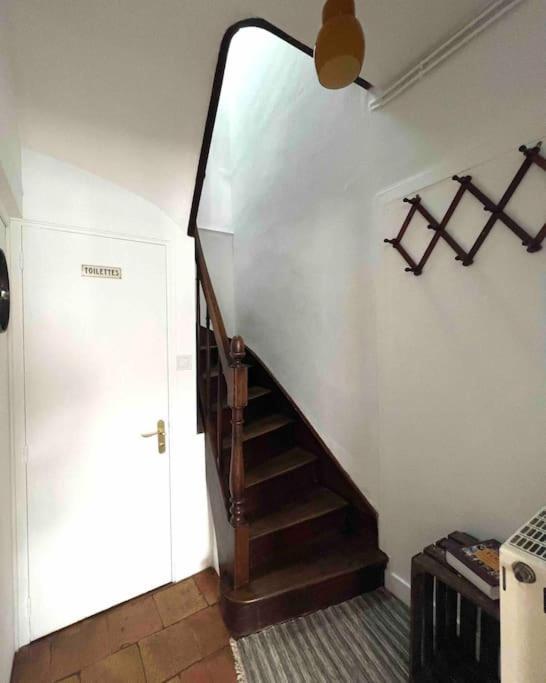 Charmante Maisonette A Arconnay Zewnętrze zdjęcie