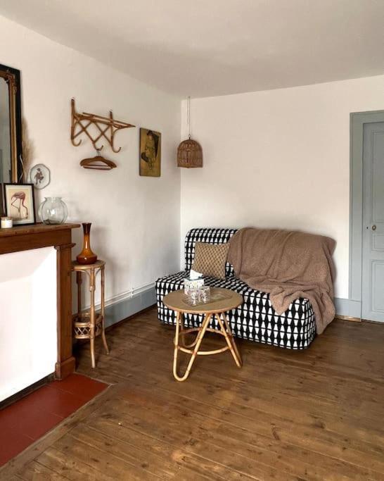 Charmante Maisonette A Arconnay Zewnętrze zdjęcie